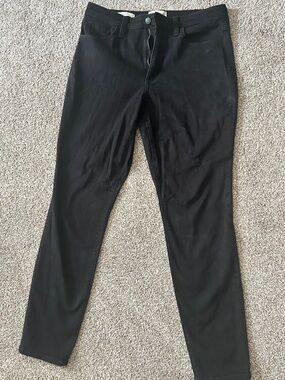 Universal Thread High Rise Skinny Jean - black